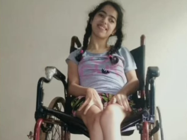 Ayudemos a Milagros: campaña solidaria para que pueda tener la silla postural que necesita