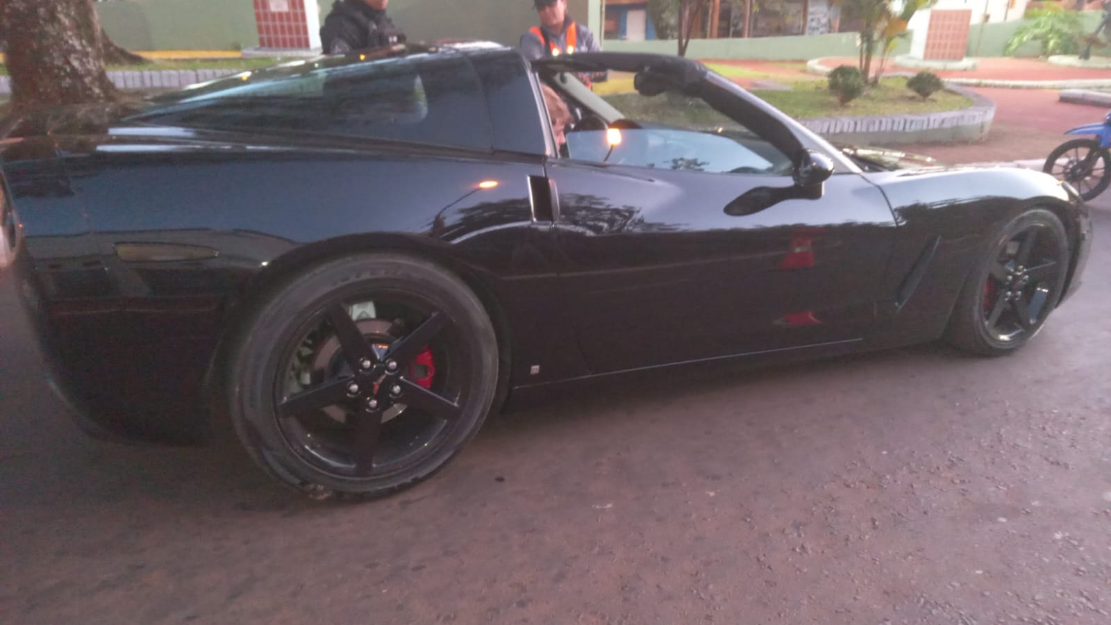 “Sos un irresponsable”: testigos confirmaron maniobras imprudentes del conductor de un Corvette