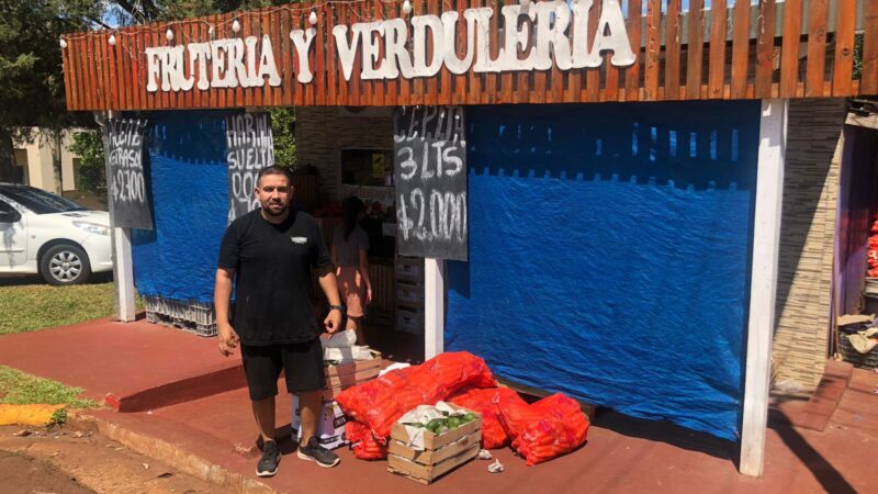 Calidad y buenos precios: el secreto del éxito de la frutería y verdulería de Ariel Durán