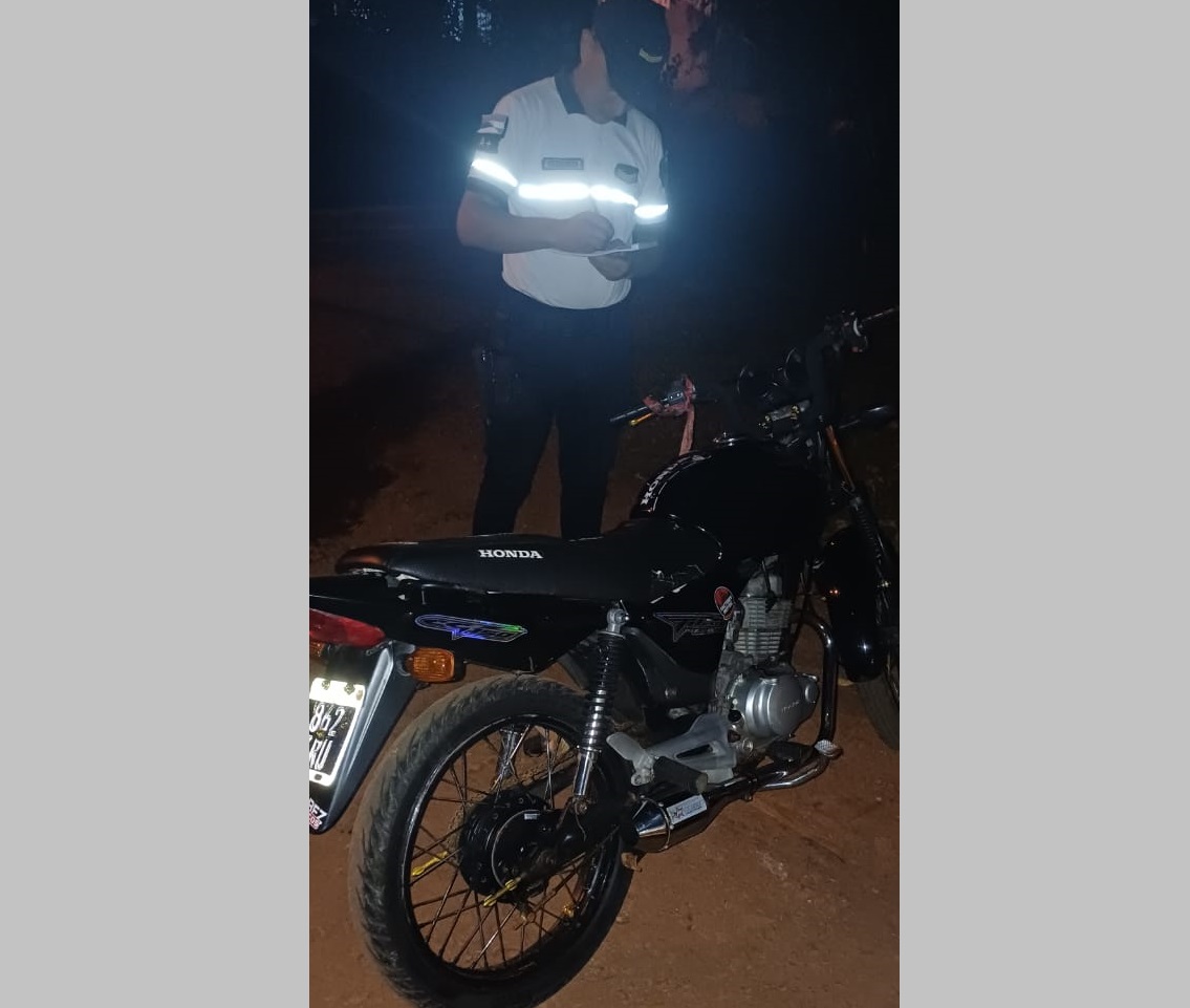 Es viernes y el “corte” lo sabe: secuestraron otra moto por ruidos molestos, tampoco tenía papeles