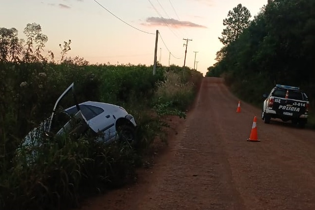 Un hombre herido tras despiste de un coche en General Alvear