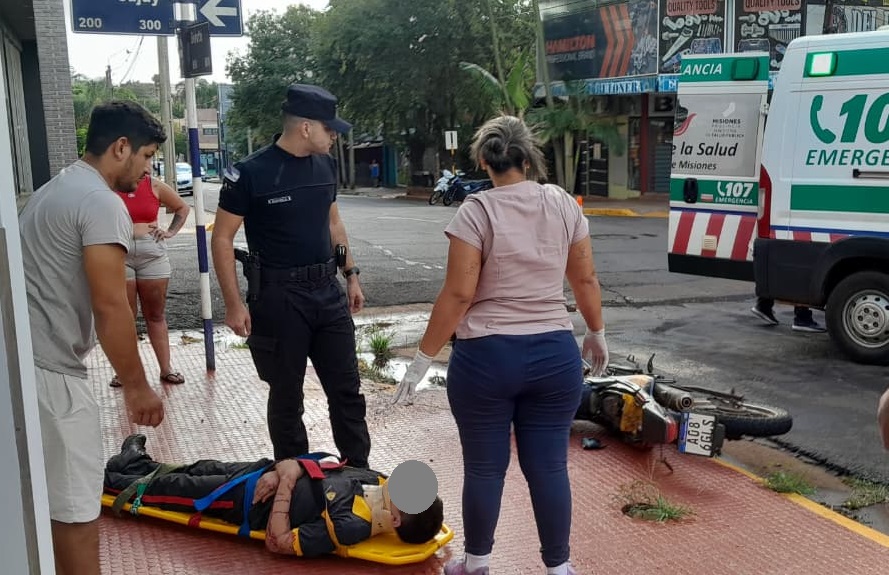 Motociclista perdió varios dientes en un choque en el centro de Oberá