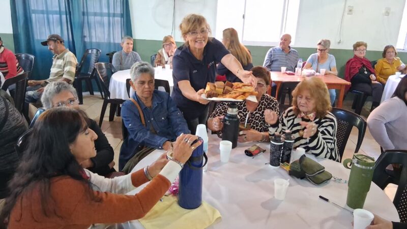 De la mano del Mateando, abuelos de Concepción de la Sierra disfrutaron de una tarde única