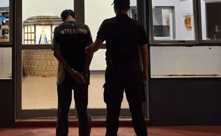 Detuvieron a un exhibicionista en Villa Martos