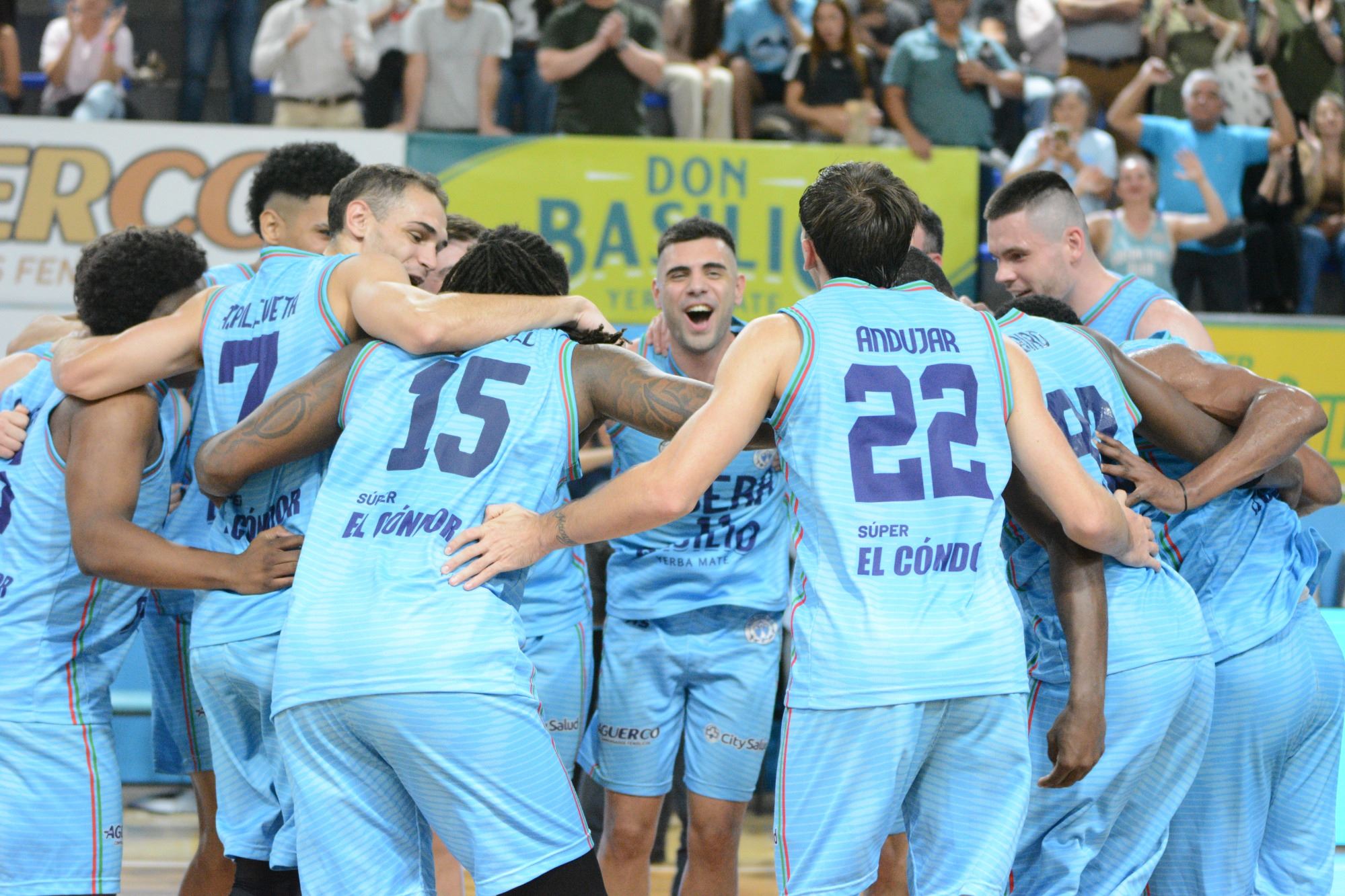 Fiesta Celeste: derrotó a Peñarol y abrochó el pasaje a cuartos de final