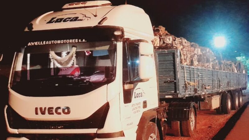 Está en coma el inspector golpeado por un hierro e identificaron al camión implicado en el accidente