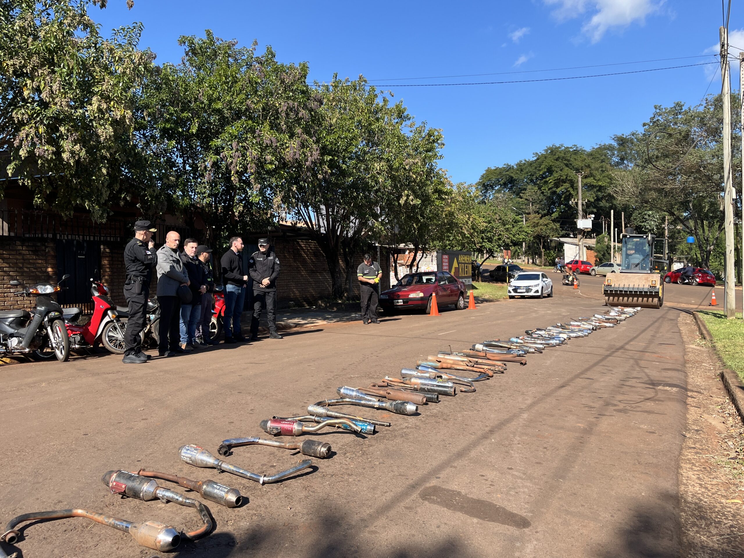 Oberá: destruyeron casi cien caños de escapes por ruidos molestos de motos