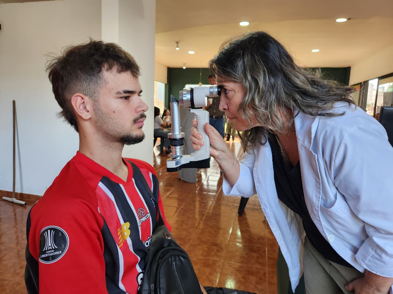 Mirar Mejor recetó anteojos para centenares de vecinos de Apóstoles