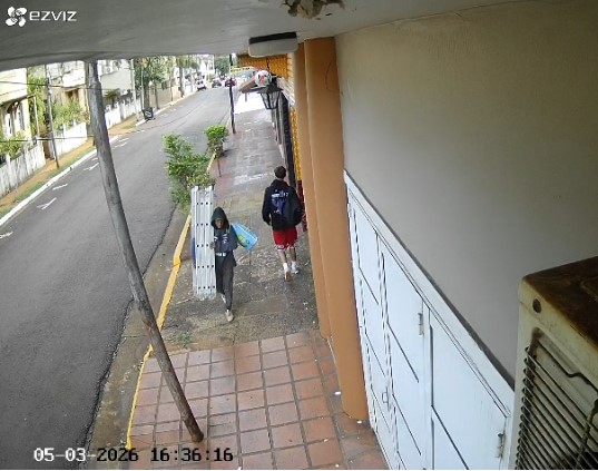 Robó elementos de una oficina pública y le compraron de “buena fe”: el ladrón y los cómplices de siempre