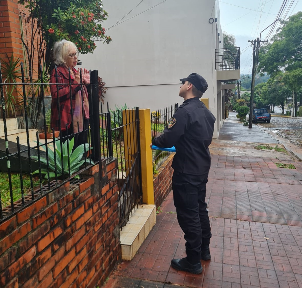 Impusieron 10 días de arresto domiciliario a una jubilada que atormenta a sus vecinos en Oberá