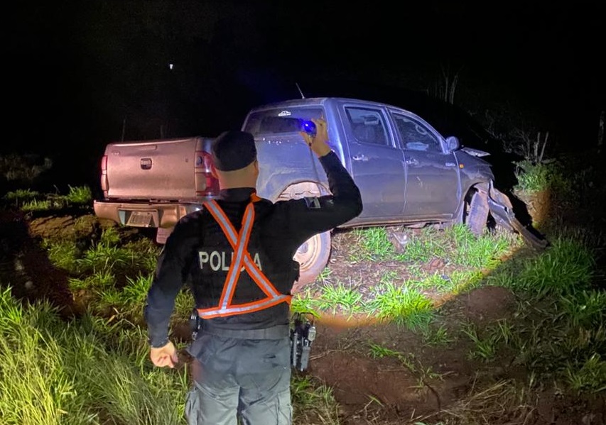 Tragedia en San Vicente: dos menores murieron en un choque entre una Hilux y una moto