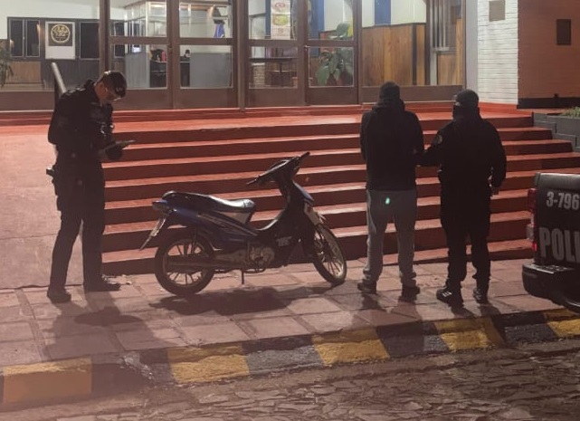 La mujer lo denunció como desaparecido, pero el hombre estaba ocupando la moto y no quería devolverla a la señora
