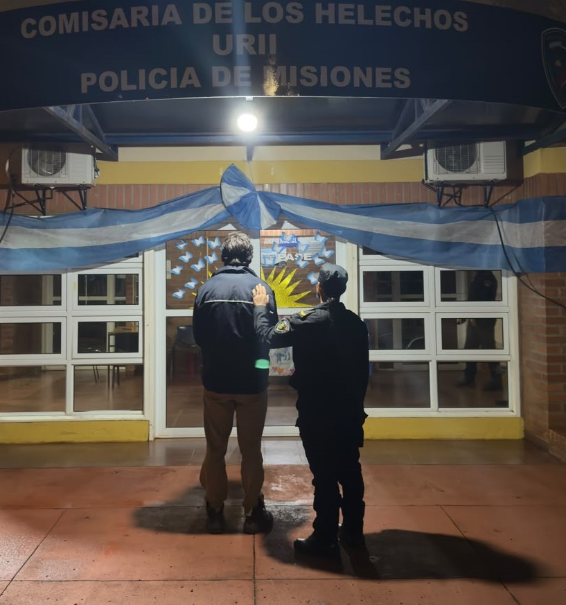 Detenido tras fracturarle la nariz a su madre en complicidad con su novia, en Los Helechos