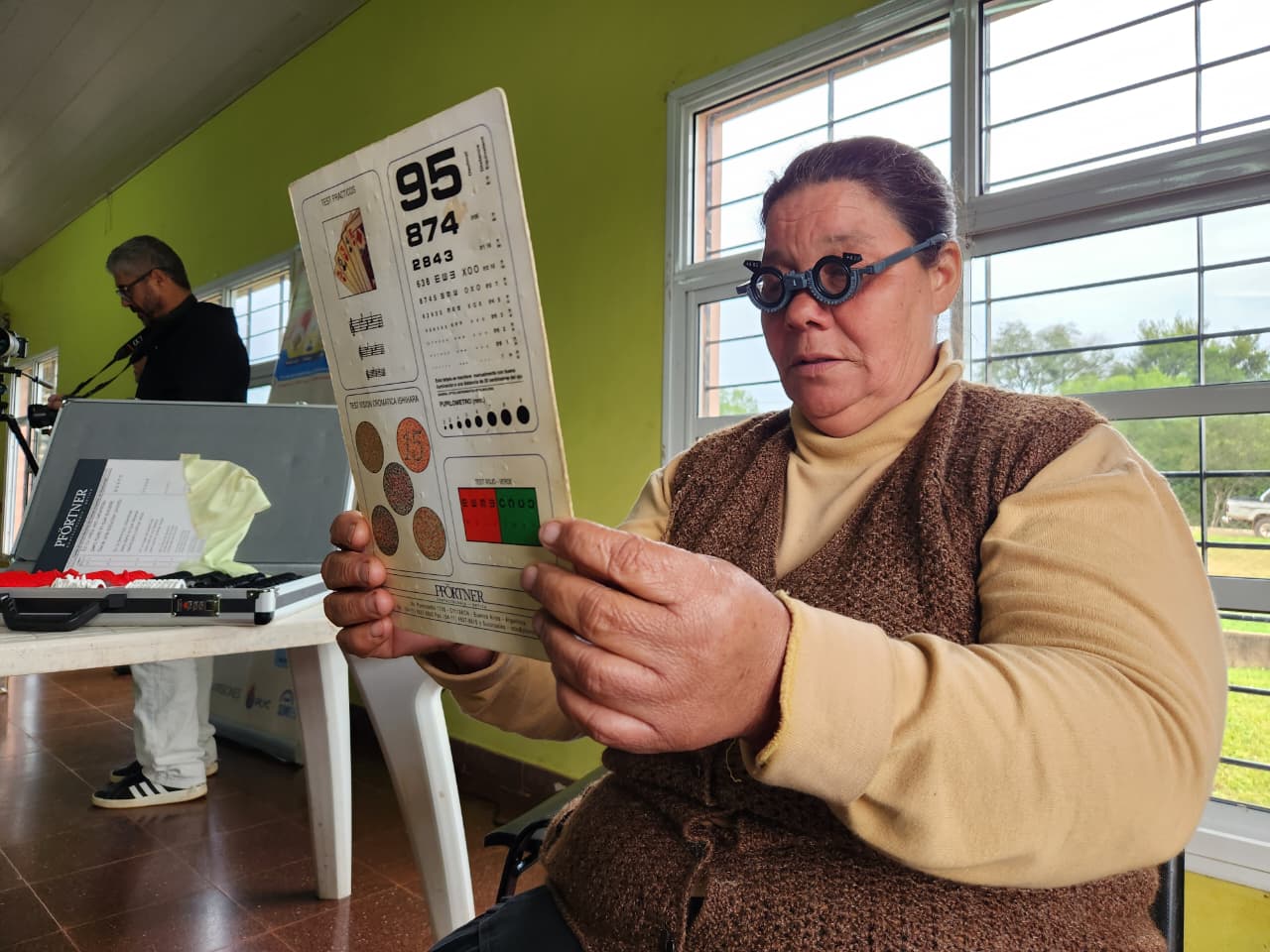 En Dos Arroyos, los diagnósticos por la salud visual primaron durante el operativo de Mirar Mejor