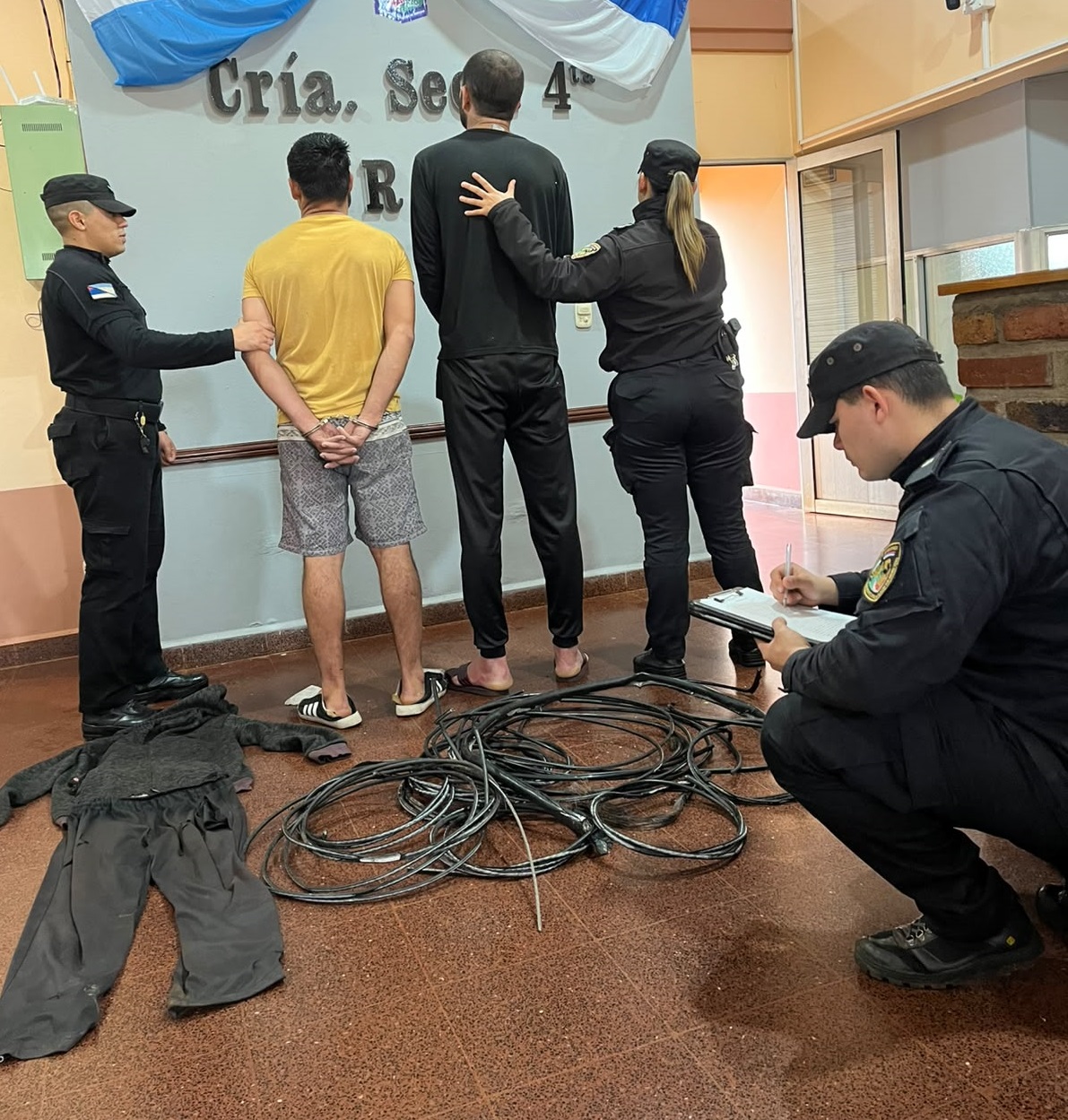 Dos detenidos tras una investigación por robo de cables en Oberá: secuestraron vehículos, cocaína y elementos vinculados a otros delitos