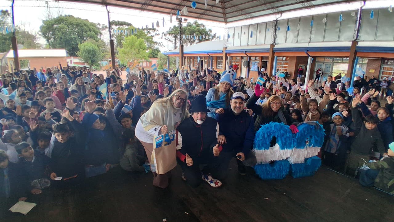 Alumnos de Campo Grande, protagonistas de la Primera Gala Cultural Infantil de Gurises Felices
