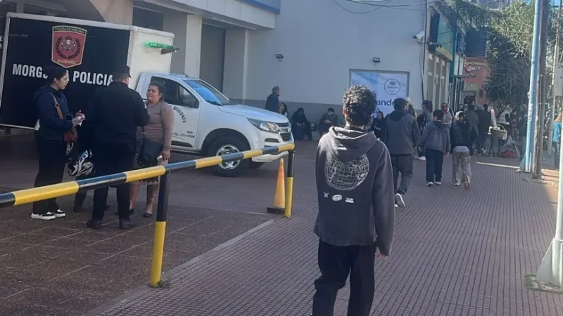 Se atragantó con una chipa y falleció dentro del banco Macro