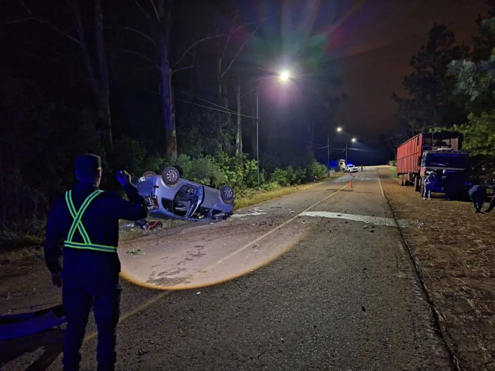 Manejaba borracho, despistó y volcó en Caá Yarí