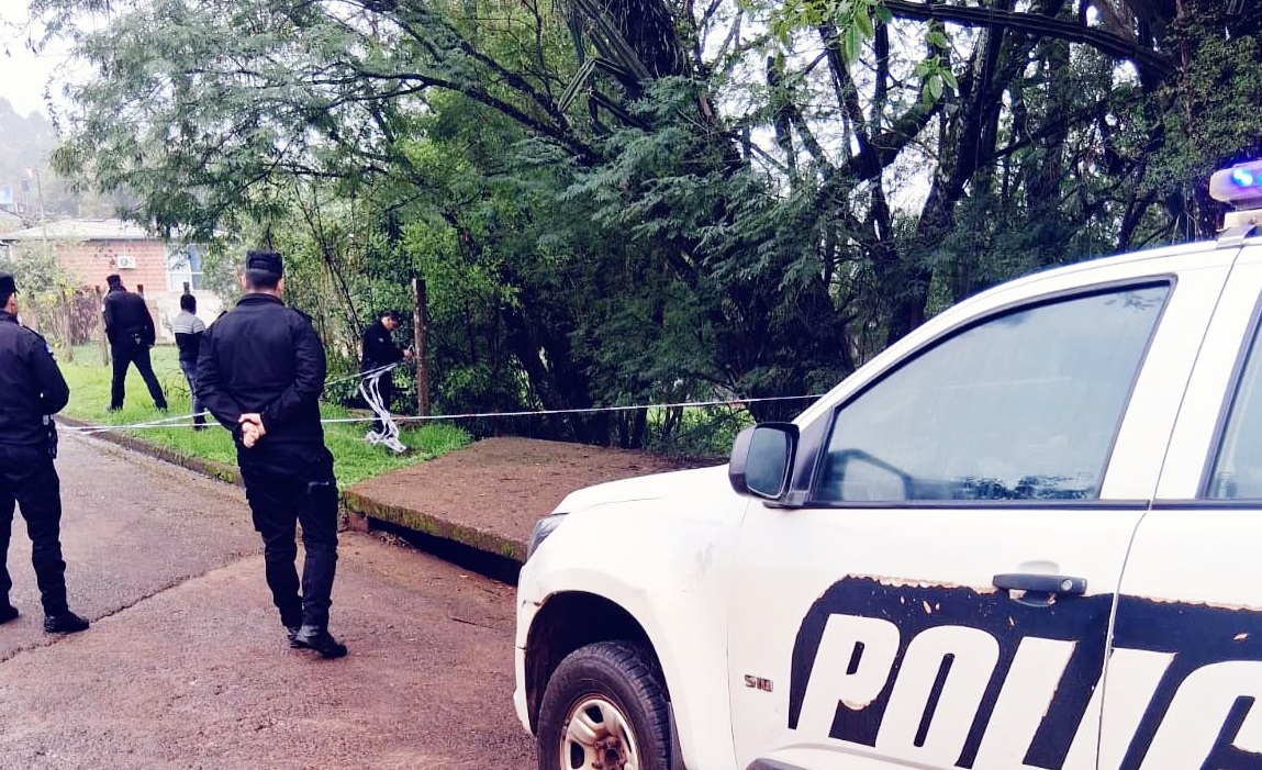 Investigan la muerte de un hombre en Alem: el cadáver presentaba heridas