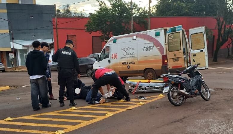 Alumno del Colegio Nacional chocó con la moto y padeció graves heridas