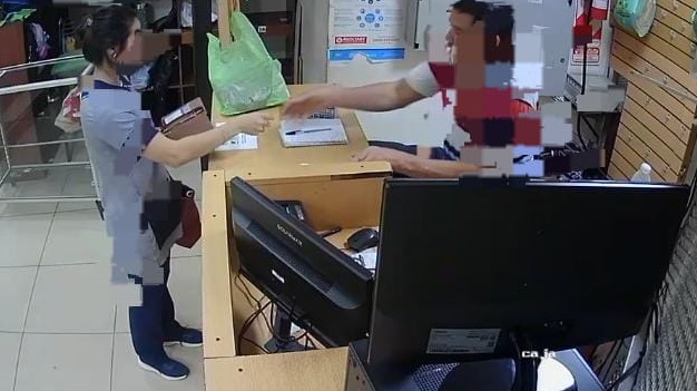El rastro digital que dejó una docente acusada de robarle a su colega del Instituto Mariano