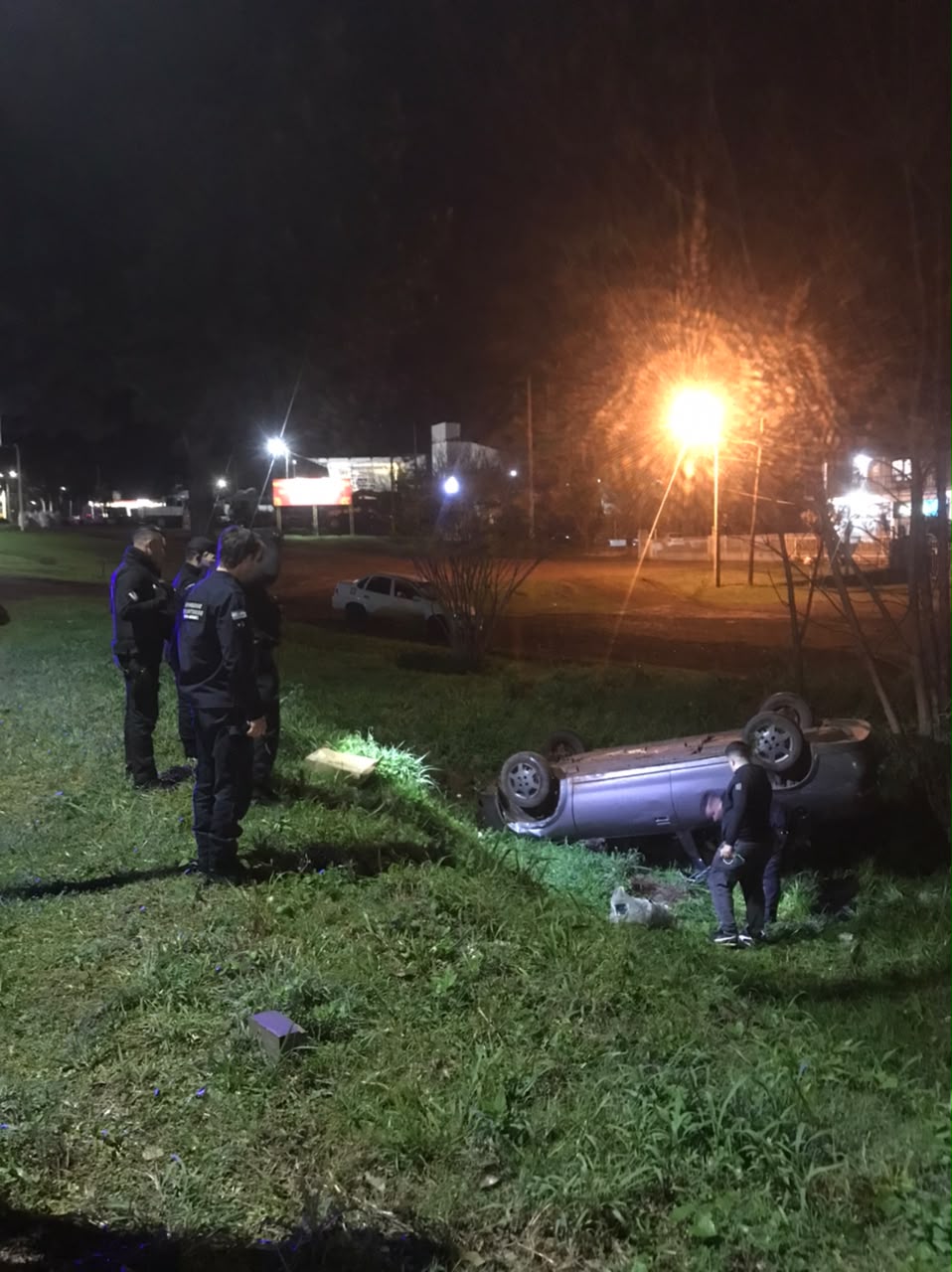 Conductor de 20 años despistó y volcó en Oberá