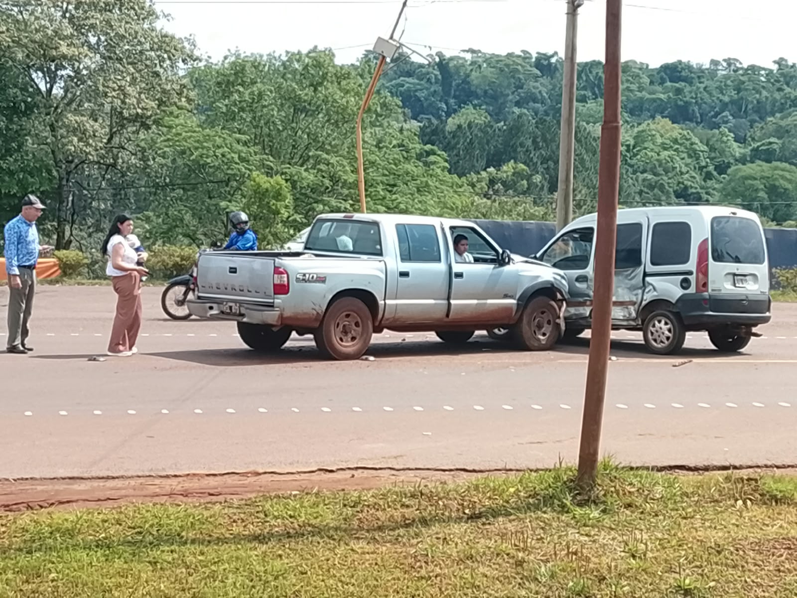 Otro choque sobre ruta 14, frente a la salida de El Cóndor