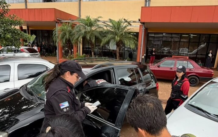 Secuestraron un coche del estacionamiento del Hospital Samic vinculado a una causa por drogas