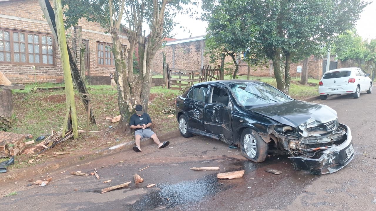 Borracho al volante iba a fondo, despistó y ocasionó daños en una vivienda de Oberá
