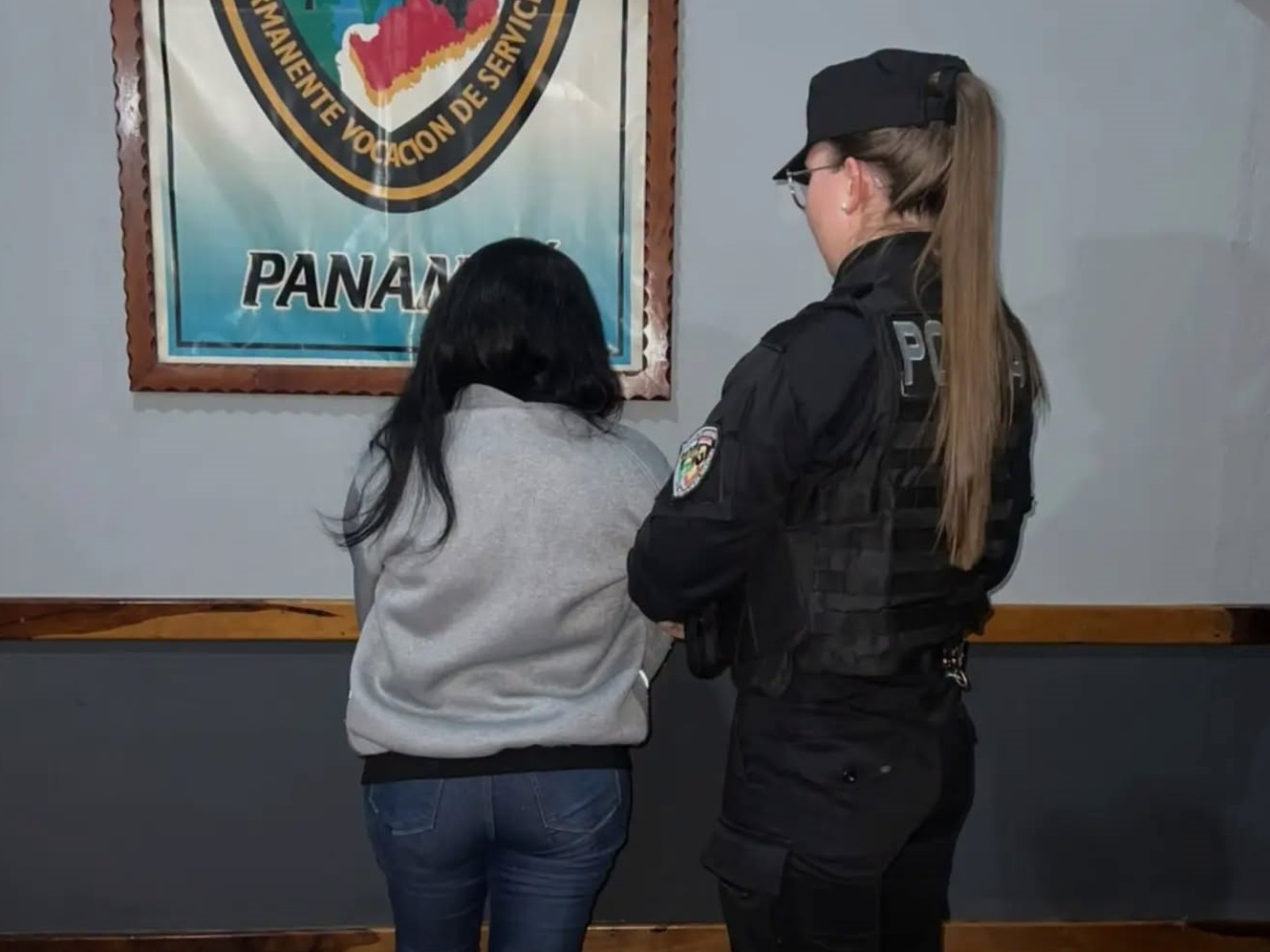 Detuvieron a una mujer acusada de apuñalar por la espalda a su pareja