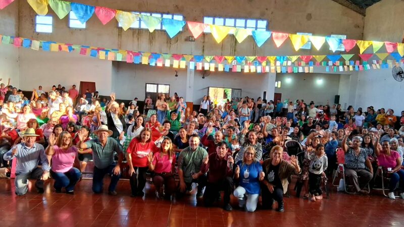 IPLyC Social acompañó el agasajo a las madres de Itacaruaré