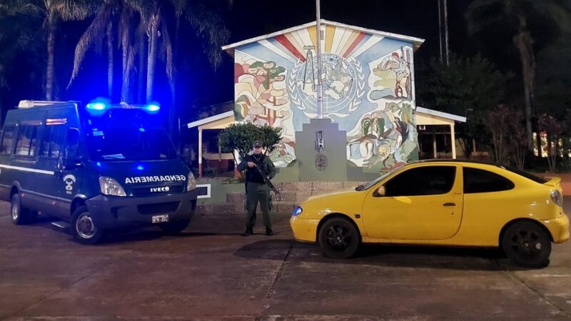 Gendarmería secuestró en Campo Viera un Megane con pedido de secuestro en Corrientes