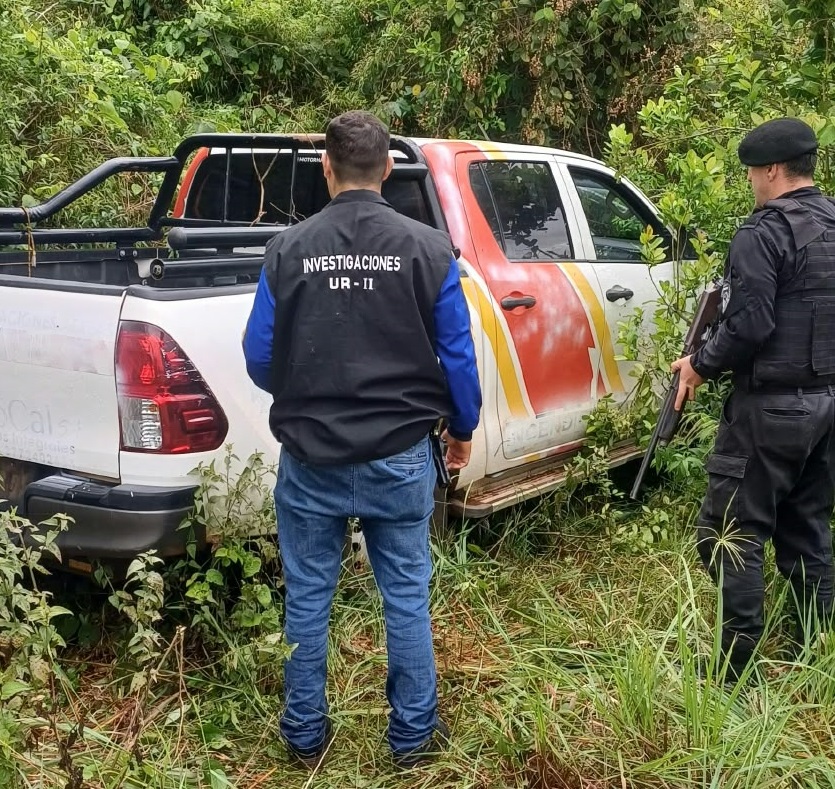 Hallaron una camioneta robada y se presume que fue usada para el transporte droga