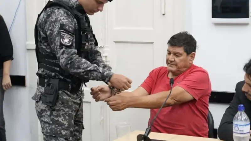 Condenaron a prisión perpetua al gendarme que asesinó de cuatro tiros a su esposa hace 25 años
